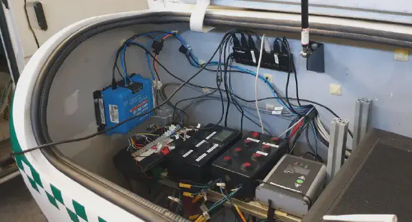 Integration and characterization of the PV system in the UAL-eCARM vehicle